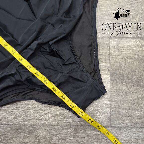 Aqua Eve Plus Size High Neck Mesh One Piece Swimsuit Size 14W - Picture 5 of 6